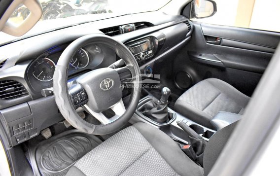 2018 Toyota Hilux  2.4 E DSL 4x2 M/T in Lemery, Batangas-18
