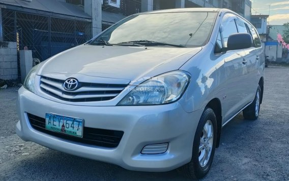 2011 Toyota Innova  2.8 E Diesel AT in Quezon City, Metro Manila-1