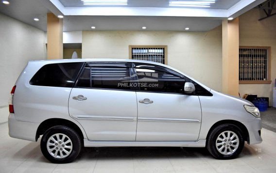 2013 Toyota Innova  2.8 G Diesel MT in Lemery, Batangas-3