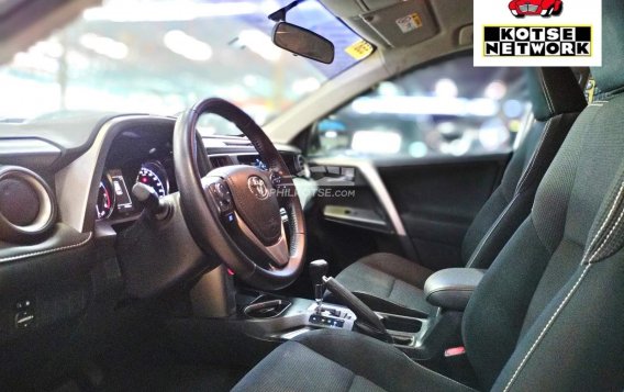 2017 Toyota RAV4  2.5 Active+ 4X2 AT in Quezon City, Metro Manila-11