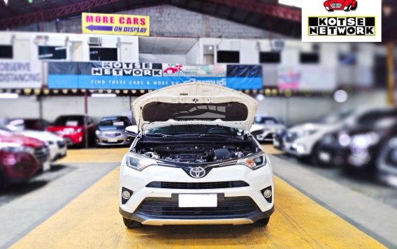 2017 Toyota RAV4  2.5 Active+ 4X2 AT in Quezon City, Metro Manila-12