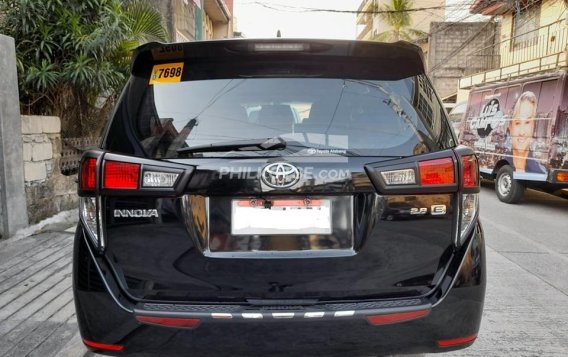 2017 Toyota Innova  2.8 E Diesel MT in Makati, Metro Manila-5