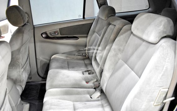 2015 Toyota Innova  2.8 G Diesel MT in Lemery, Batangas-16