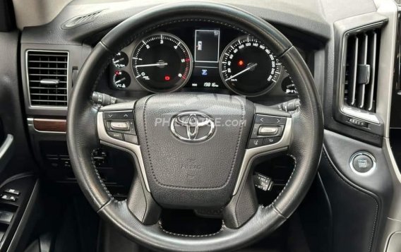 2017 Toyota Land Cruiser in Manila, Metro Manila-9