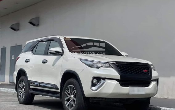 2017 Toyota Fortuner  2.4 V Diesel 4x2 AT in Manila, Metro Manila-2