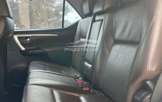 2017 Toyota Fortuner  2.4 V Diesel 4x2 AT in Manila, Metro Manila-10