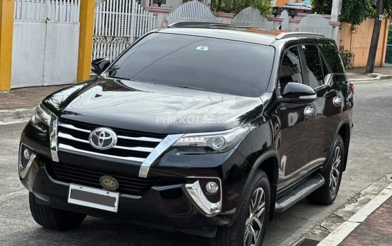 2017 Toyota Fortuner  2.4 V Diesel 4x2 AT in Manila, Metro Manila-5