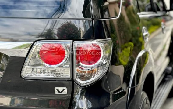 2014 Toyota Fortuner  2.4 V Diesel 4x2 AT in Manila, Metro Manila-17