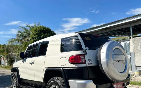 2015 Toyota FJ Cruiser  4.0L V6 in Manila, Metro Manila-9