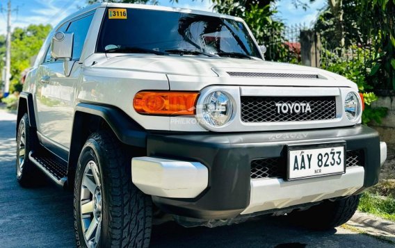 2015 Toyota FJ Cruiser  4.0L V6 in Manila, Metro Manila-7