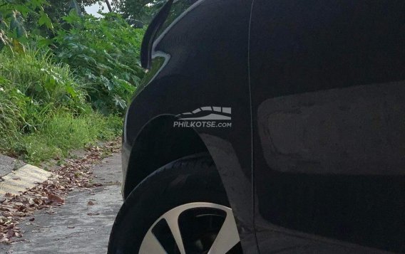 2017 Toyota Avanza  1.5 G A/T in Caloocan, Metro Manila-12