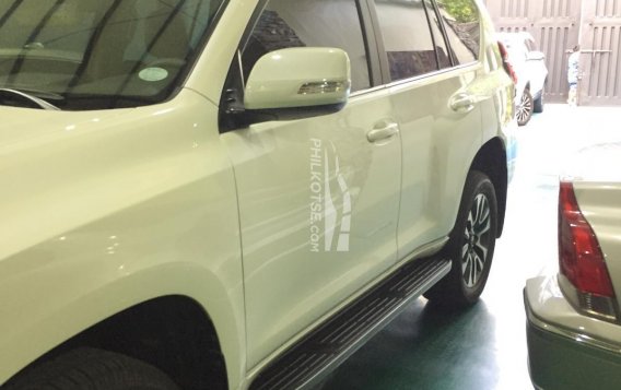 2022 Toyota Prado  4.0L Gas AT in Quezon City, Metro Manila-4