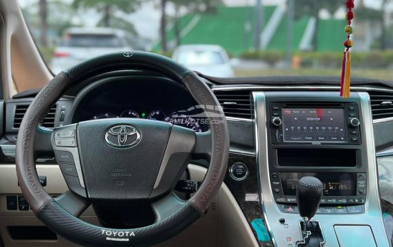 2013 Toyota Alphard in Makati, Metro Manila-18