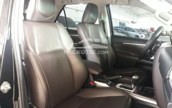 2017 Toyota Fortuner  2.4 V Diesel 4x2 AT in Taguig, Metro Manila-4