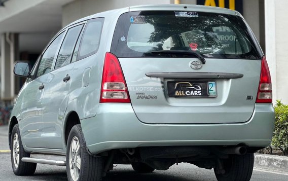 2008 Toyota Innova in Makati, Metro Manila-6