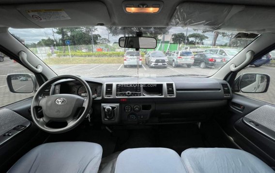 2018 Toyota Hiace in Makati, Metro Manila-2