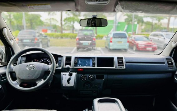2015 Toyota Grandia in Makati, Metro Manila-7