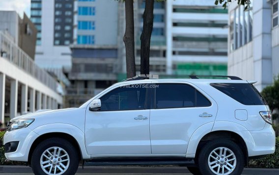 2014 Toyota Fortuner in Makati, Metro Manila-8