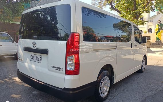 2020 Toyota Hiace  Commuter Deluxe in Las Piñas, Metro Manila-5