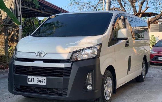 2019 Toyota Hiace  Commuter Deluxe in Manila, Metro Manila-8
