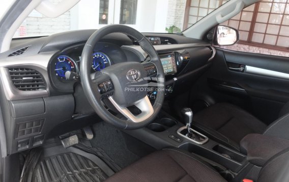 2017 Toyota Hilux  2.4 G DSL 4x2 A/T in Cebu City, Cebu-6
