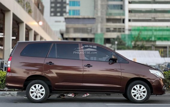 2015 Toyota Innova in Makati, Metro Manila-6