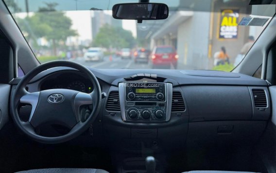 2015 Toyota Innova in Makati, Metro Manila-15