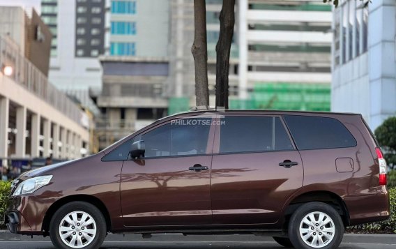 2015 Toyota Innova in Makati, Metro Manila-6