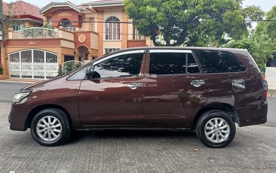 2016 Toyota Innova  2.8 E Diesel AT in Las Piñas, Metro Manila-2