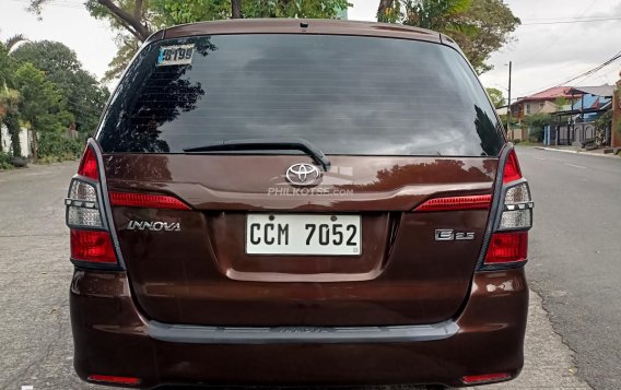 2016 Toyota Innova  2.8 E Diesel AT in Las Piñas, Metro Manila-4
