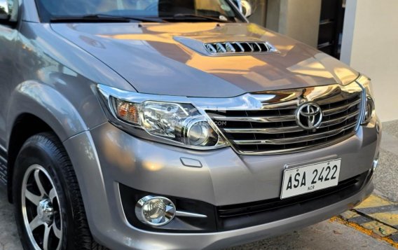2015 Toyota Fortuner  2.4 V Diesel 4x2 AT in Manila, Metro Manila-4