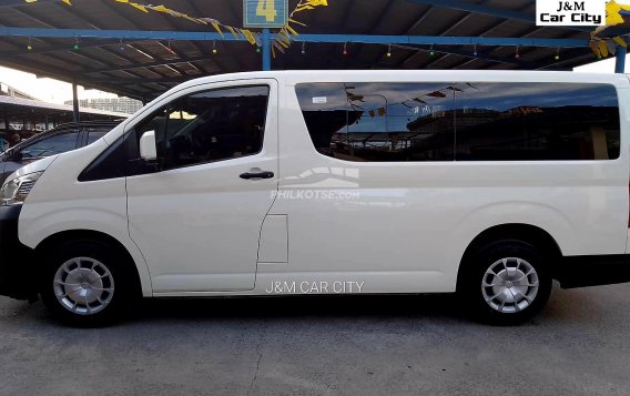 2020 Toyota Hiace  Commuter Deluxe in Pasay, Metro Manila-3