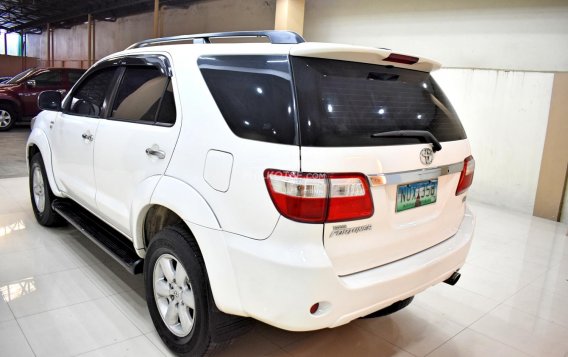 2010 Toyota Fortuner  2.4 G Diesel 4x2 AT in Lemery, Batangas-2