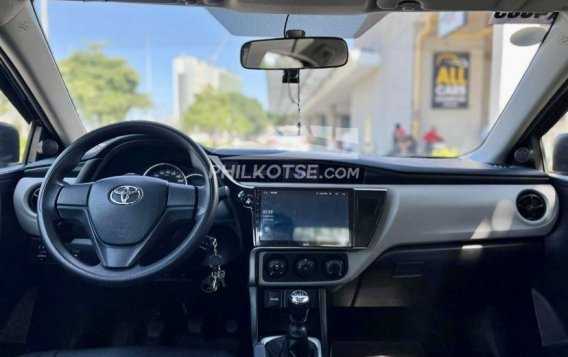 2017 Toyota Corolla Altis  1.6 E MT in Makati, Metro Manila-1