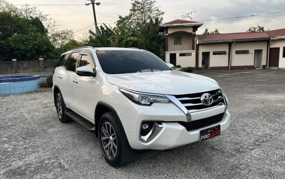 2018 Toyota Fortuner  2.8 V Diesel 4x4 AT in Manila, Metro Manila-1