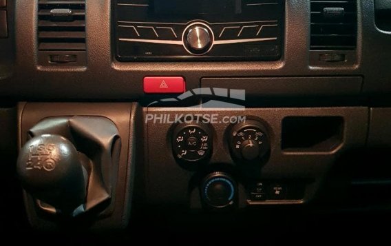 2022 Toyota Hiace  Commuter 3.0 M/T in Quezon City, Metro Manila-10