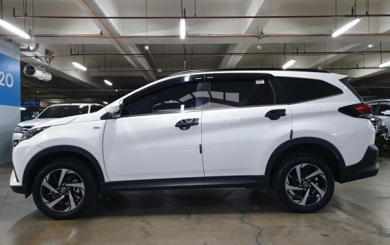2022 Toyota Rush  1.5 G AT in Quezon City, Metro Manila-3