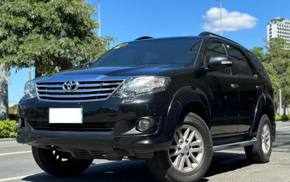 2013 Toyota Fortuner in Makati, Metro Manila-14