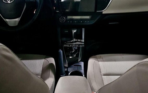 2017 Toyota Corolla Altis G 1.6 AT in Quezon City, Metro Manila-13
