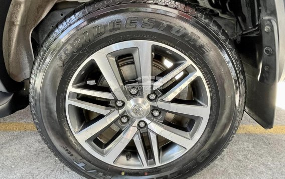 2017 Toyota Fortuner  2.4 V Diesel 4x2 AT in Las Piñas, Metro Manila-9