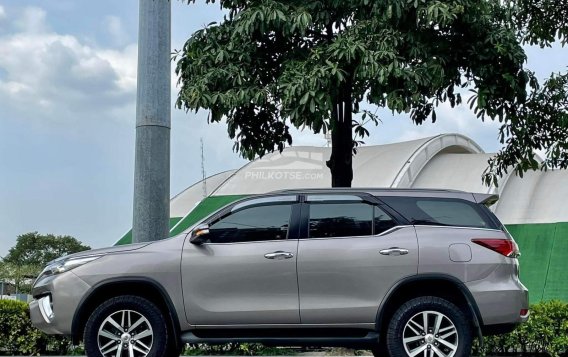 2017 Toyota Fortuner in Makati, Metro Manila-16