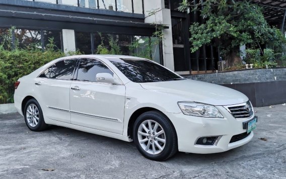 Sell Purple 2011 Toyota Camry in Quezon City-1
