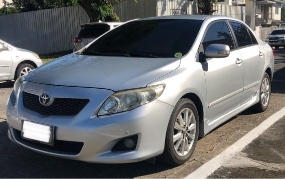 Sell Silver 2010 Toyota Corolla altis in Muntinlupa-2