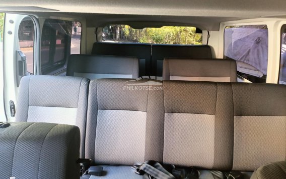 2019 Toyota Hiace  Commuter Deluxe in Las Piñas, Metro Manila-6