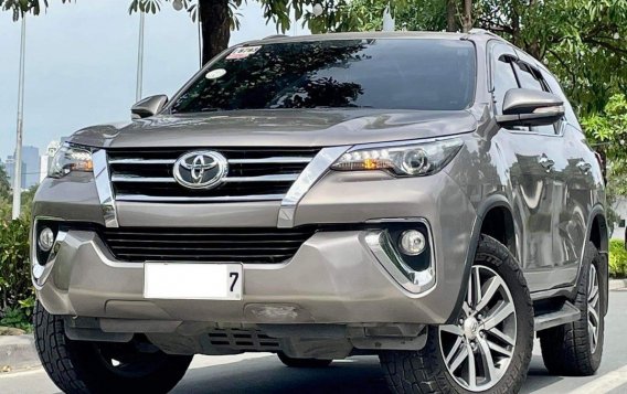 Purple Toyota Fortuner 2017 for sale in Automatic-2