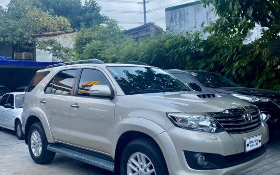 Selling Purple Toyota Fortuner 2013 in Pasig-2