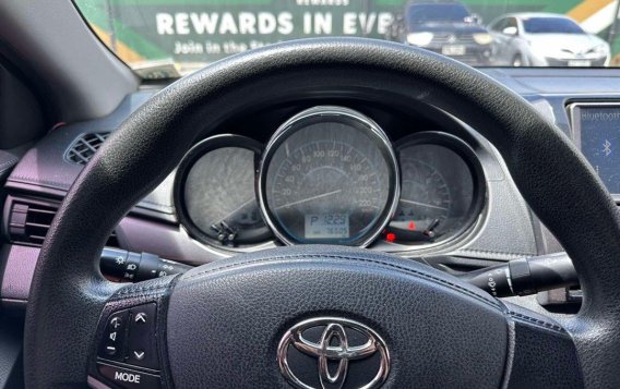 Selling Silver Toyota Vios 2018 in Quezon City-5