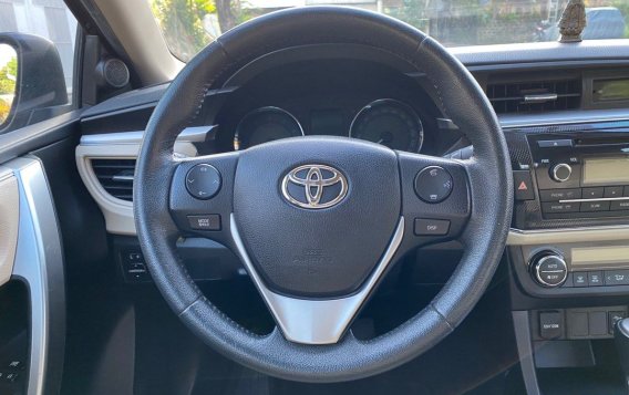 Selling Purple Toyota Corolla altis 2016 in Quezon City-6