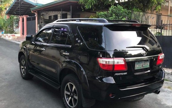 Purple Toyota Fortuner 2022 for sale in Manila-6