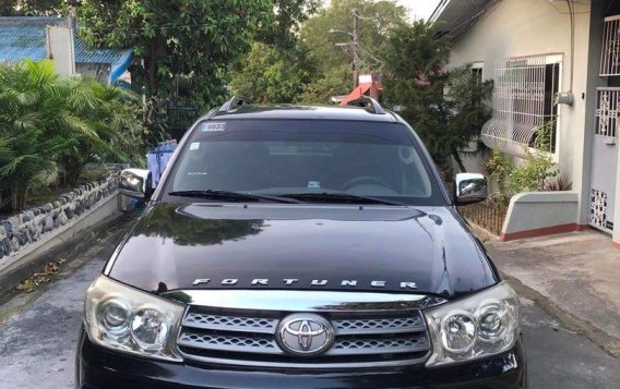 Purple Toyota Fortuner 2022 for sale in Manila-2